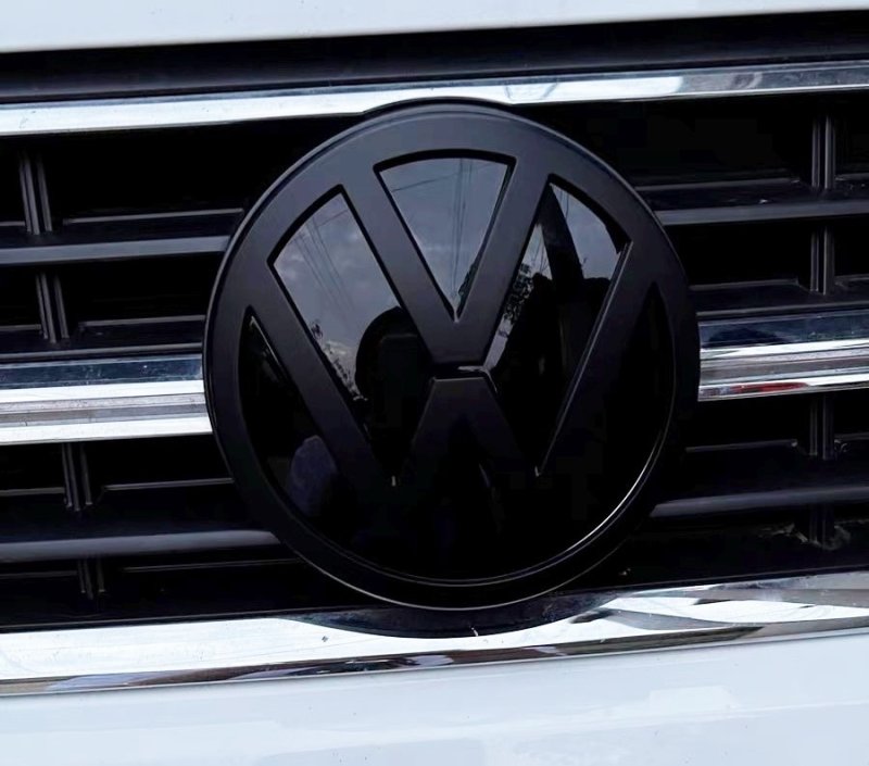 画像1: 新型◆ブラックシャドー◆VW ワーゲン 汎用 マットブラック仕様 前後バッチセット/エンブレム/艶消し/ポロ/T-CROSS/ゴルフ/T-ROC/ティグアン/シャラン/パサート/アルテオン (1)
