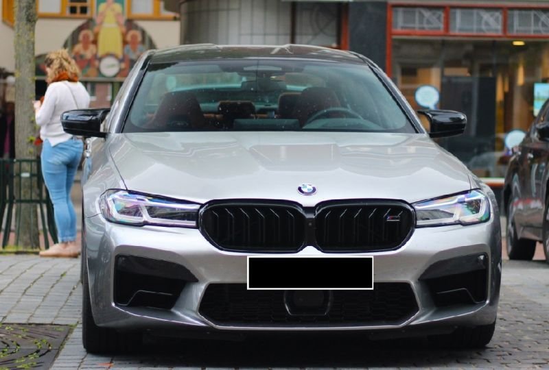 画像1: ◆BMW G30/G31 New 5シリーズ 後期LCIセダン/ツーリング用 M5タイプ 艶黒ブラックブキドニーグリルセット/520/523/530/535/540/550/M5/グロスブラック (1)