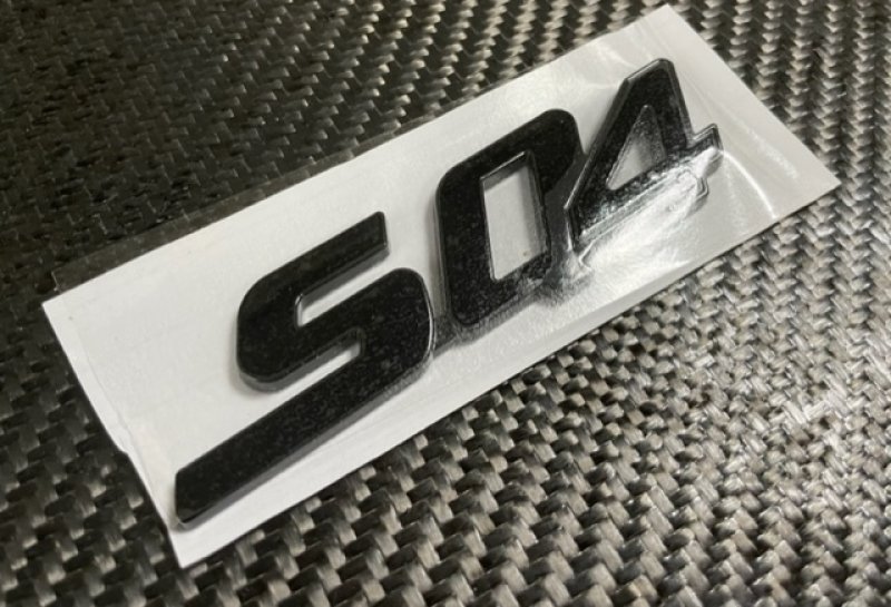 画像1: マセラティ◆Maserati SQ4 リアトランク用エンブレム/艶ありブラック/艶消しブラック/クローム/MC20/ギブリ/クアトロポルテ/レバンテ/グレカーレ/GTS/交換簡単 (1)