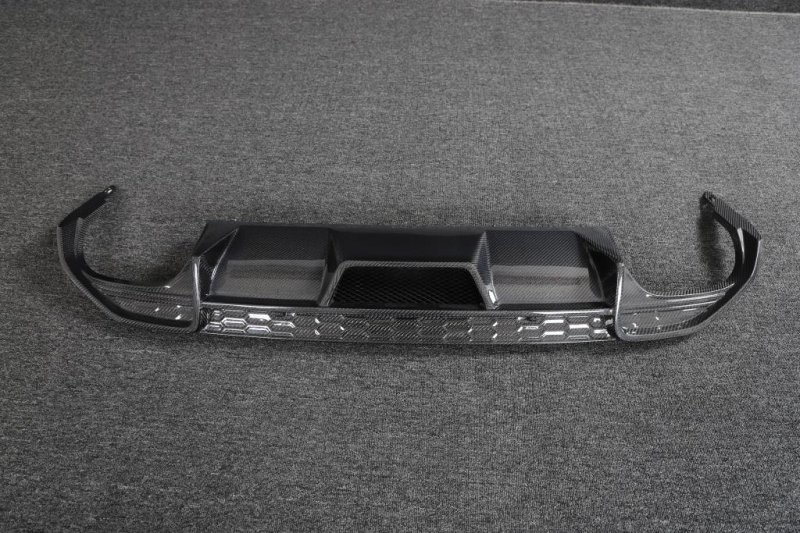 画像1: ◆アウディ 2021〜 S3セダン用 リアカーボンディフューザー/A3/CARBON/AUDI/ディフェーザー/アンダーリップ/クロスカーボン/DTM (1)
