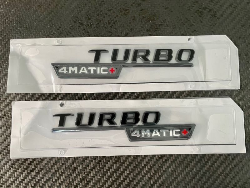 画像1: ◆メルセデスベンツ AMG 4matic+ グロスブラック /クローム エンブレム2点セット/左右/Turbo/A45S/CLA45S/C63S/E63S/GLA45/GLB35/GLC63/GLE63/GLS63/S63/S65/G63/G500/S550/マイバッハ (1)