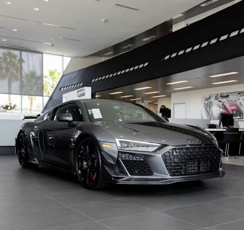 画像1: ドライカーボン◆アウディ R8 22年後期 GT RWDタイプ カーボンリップ+カナードセット/カーボンエアロセット/フロントリップ/アンダーリップ/GTルック/DRYCARBON (1)
