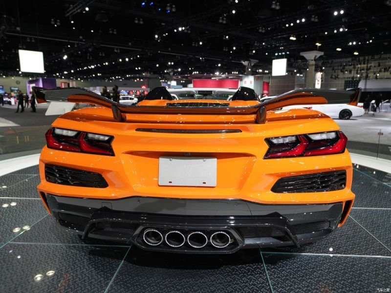 画像1: ◆2020年〜シボレー C8 コルベット Z06用 2ピースカーボンディフューザー/ディフェーザー/カーボンエアロ/2LT/3LT/Chevrolet/Corvette (1)
