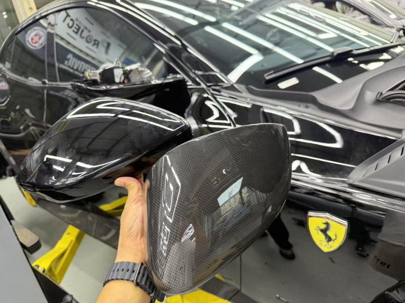 画像1: ◆フェラーリ プロサングエ ドライカーボンサイドミラーハウジング/ミラーカバー/DRYCARBON/FERRARI/Purosangue/FUV/ (1)