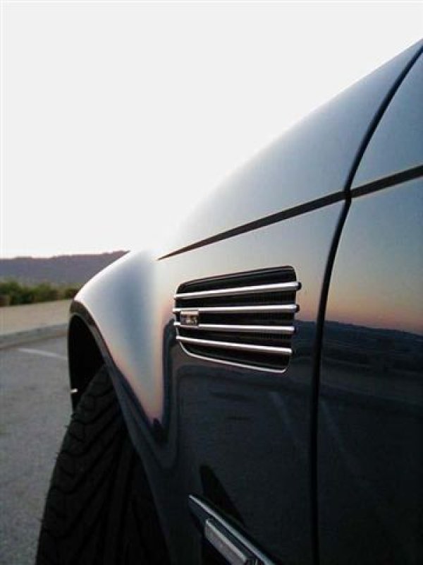 画像1: /BMW E46M3ルックサイドシャークタイプエアダクトセット/汎用商品/セダン/クーペ/カブリオレ/ツーリング/M3ルック専用品　 (1)