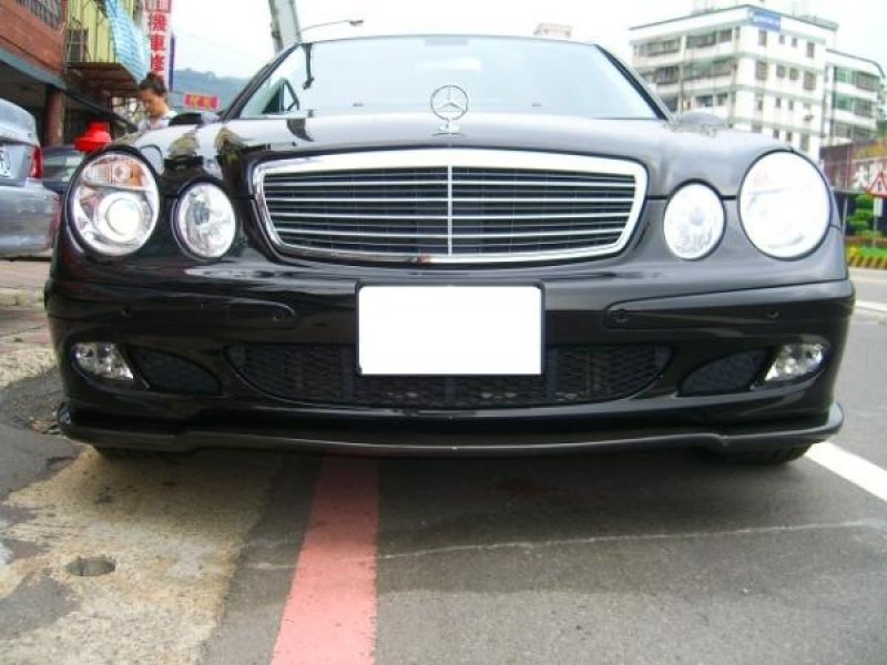 画像1: W211 Eクラス用 フロントカーボンスポイラー◆E240 E280 (1)