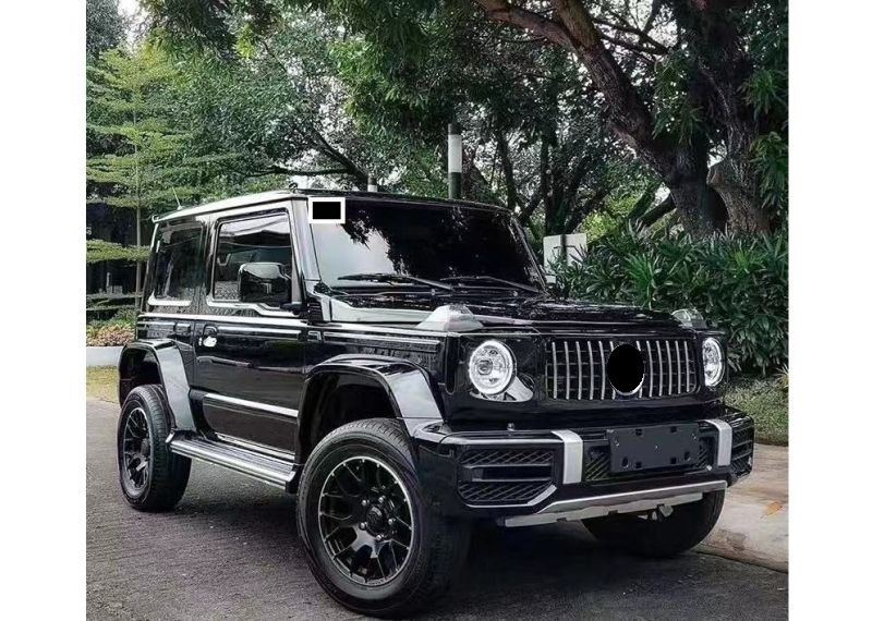 新品　レア！　スズキ　ジムニー　ブラバス　AMG ベンツ風　1/18スケール 新品 レア！ スズキ ジムニー ブラバス AMG ベンツ風 1/18