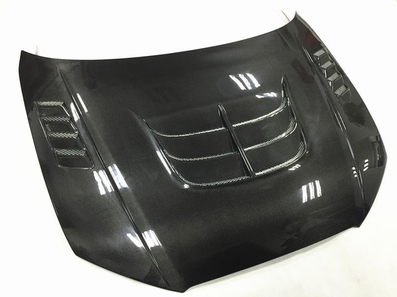 アウディ 8v A3 S3 Rs3 Rsタイプ ダクト付 カーボンボンネット エンジンフード 本物カーボン 人気商品 Audi 車検用 修理用 保険用 アウディ 8v A3 S3 Rs3 Rsタイプ ダクト付 カーボンボンネット エンジンフード 本物カーボン 人気商品 Audi 車検用 修理用 保険用